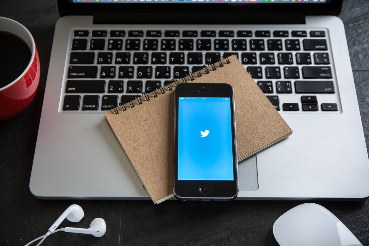 Meet several tips on how to use Twitter for Online Store Promotion