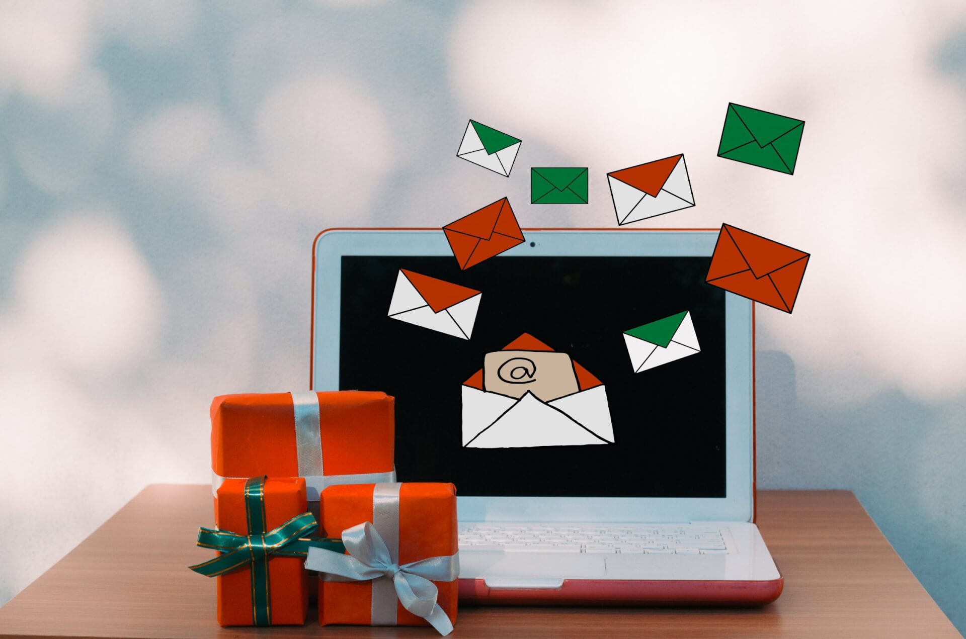 Christams preparaions for ecommerce stores: send useful articles to your subscribers.